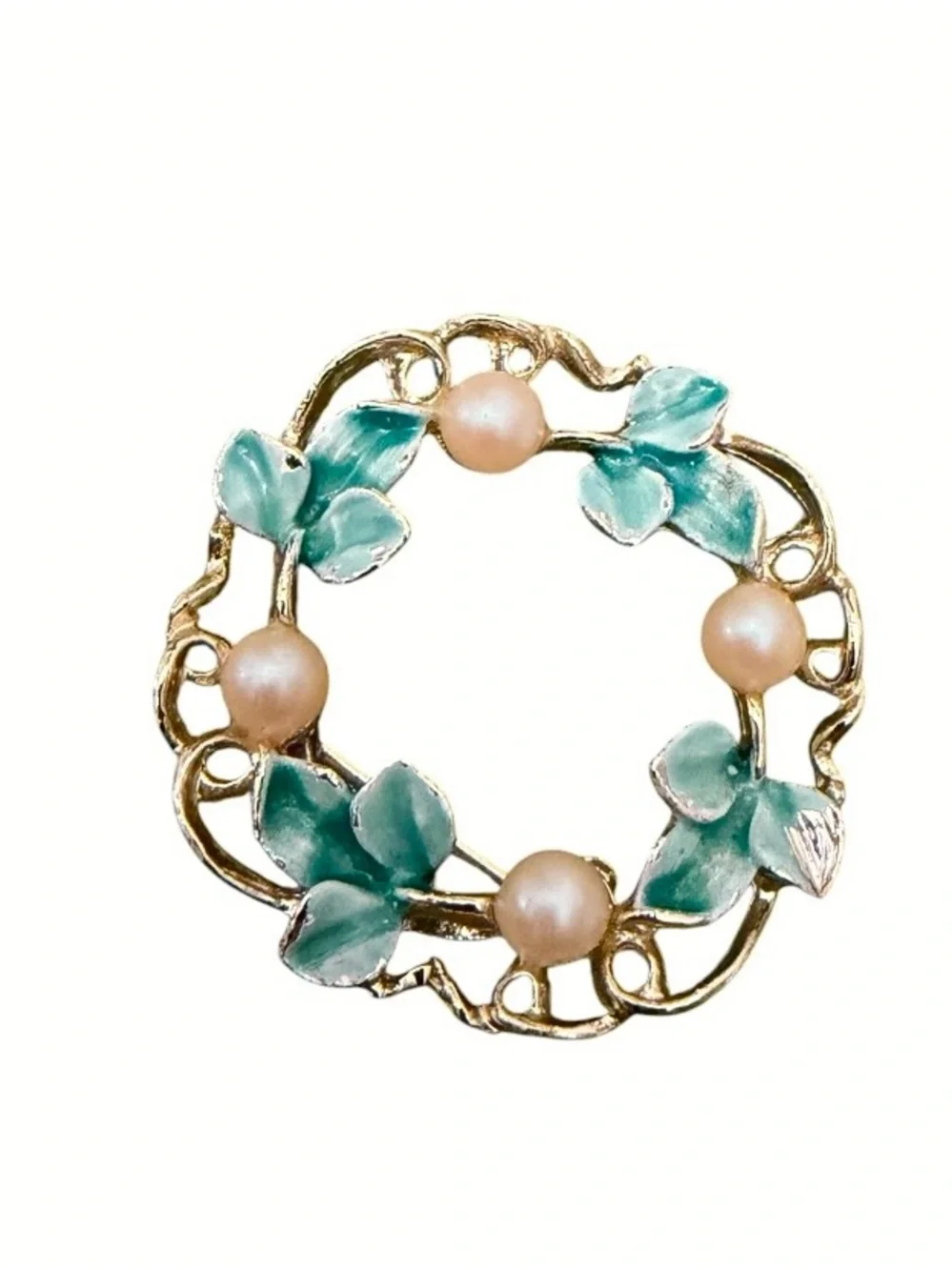 Gerry’s Vintage 60’s Gold-Tone Green Enamel Pearl Wreath Brooch